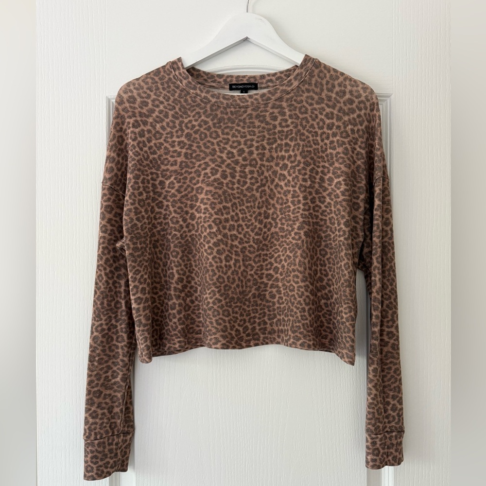 BEYOND YOGA Leopard Print Long Sleeve - Great condition